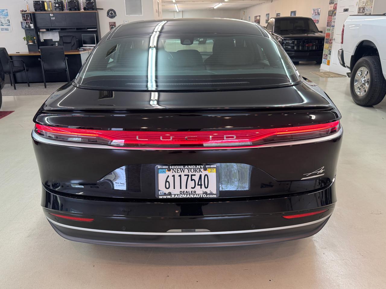 Lucid Air Touring 2023