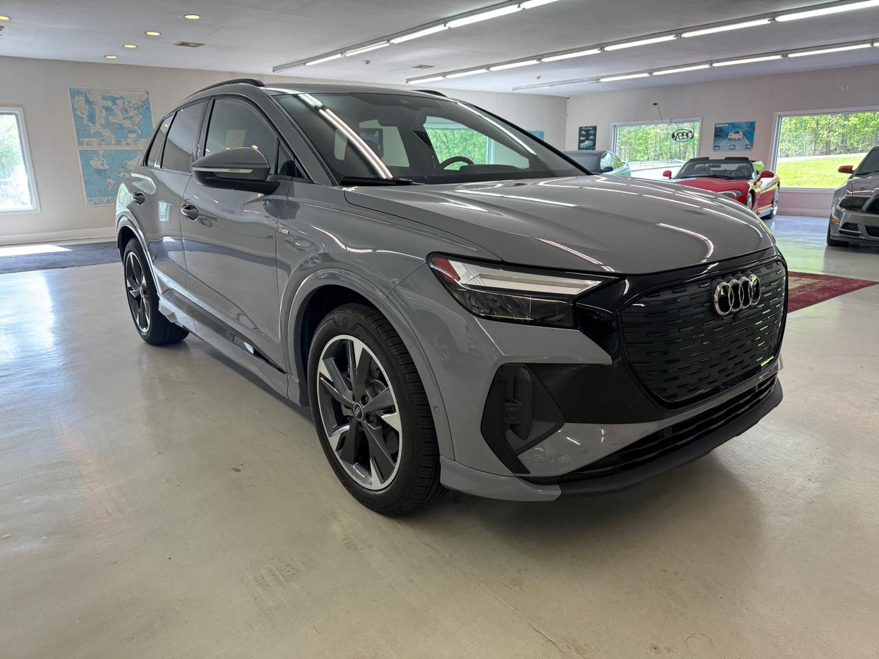 Audi Q4 e-tron  2024