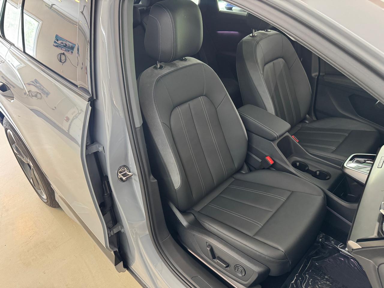Audi Q4 e-tron  2024