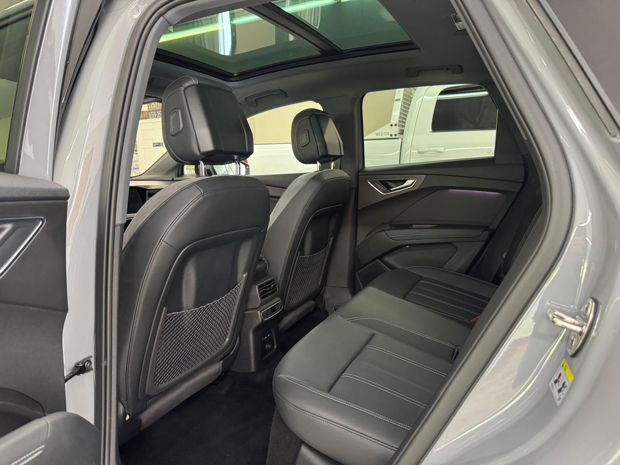 Audi Q4 e-tron  2024