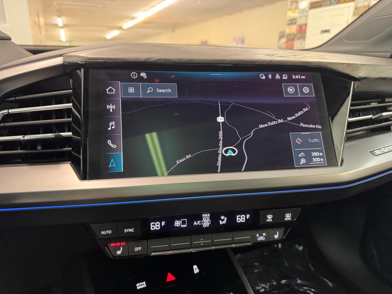Audi Q4 e-tron  2024
