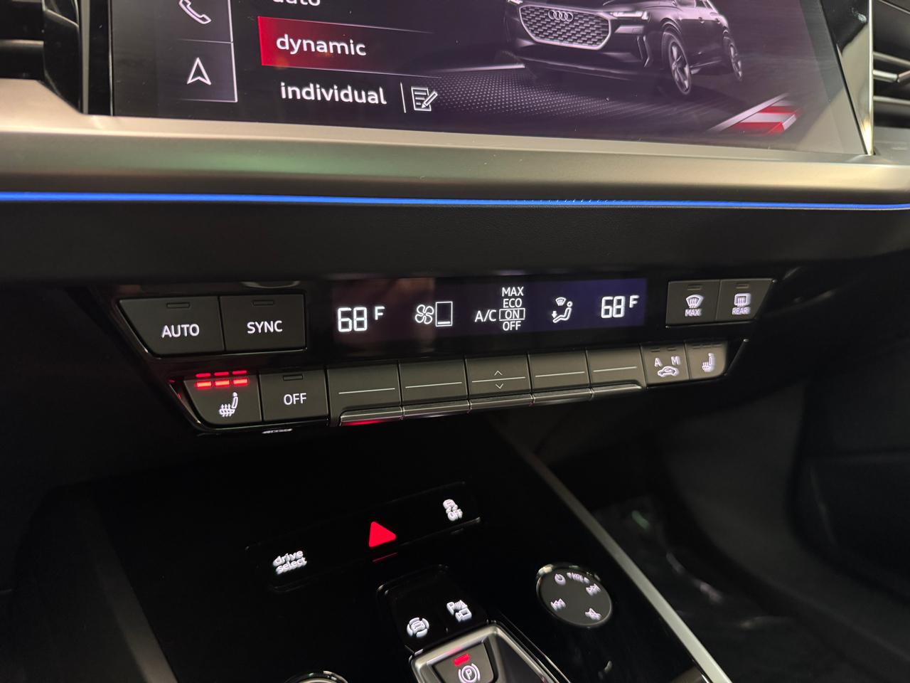 Audi Q4 e-tron  2024