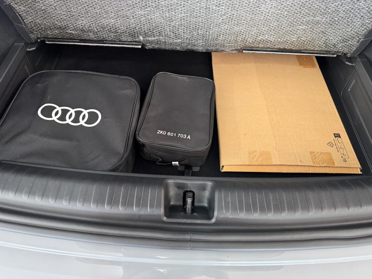 Audi Q4 e-tron  2024