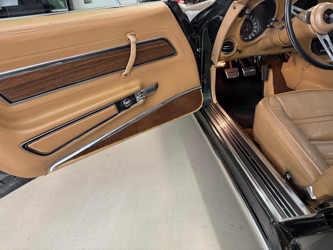 Chevrolet Corvette Base 1974