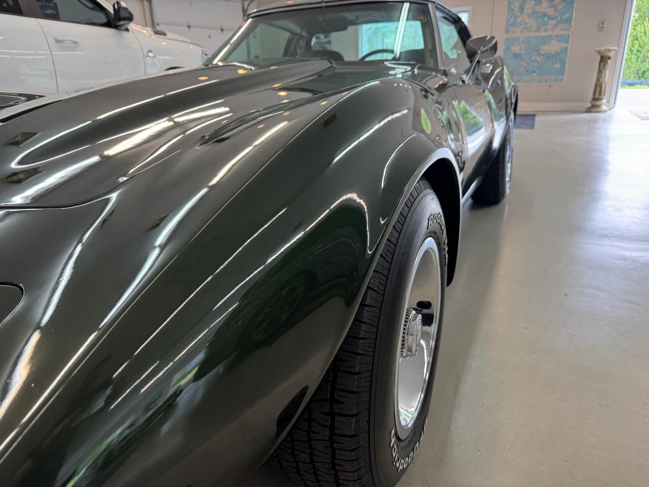 Chevrolet Corvette Base 1974