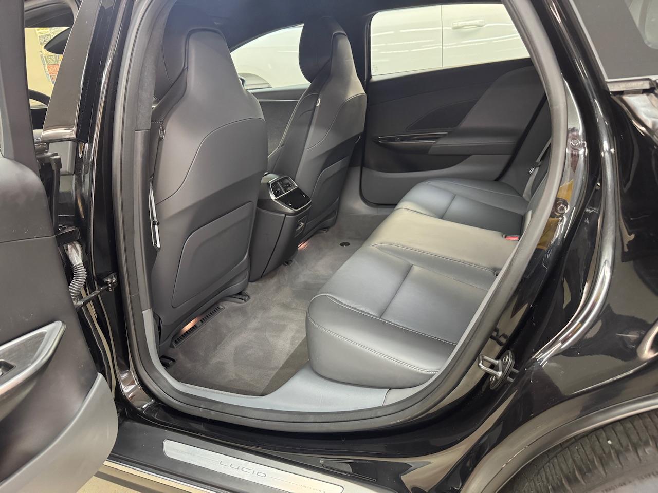 Lucid Air Pure 2023