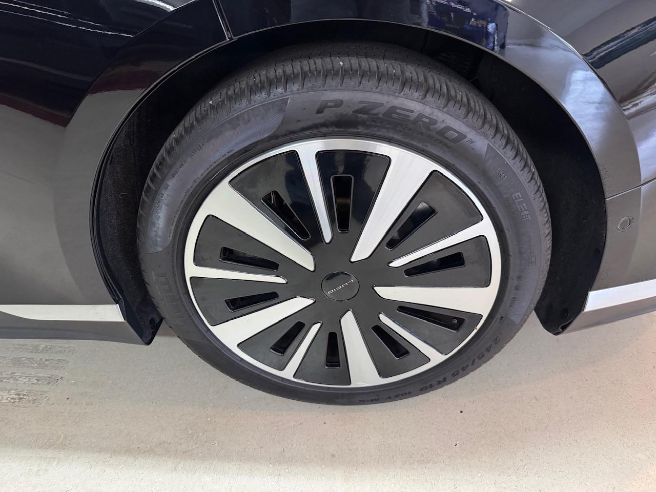 Lucid Air Pure 2023