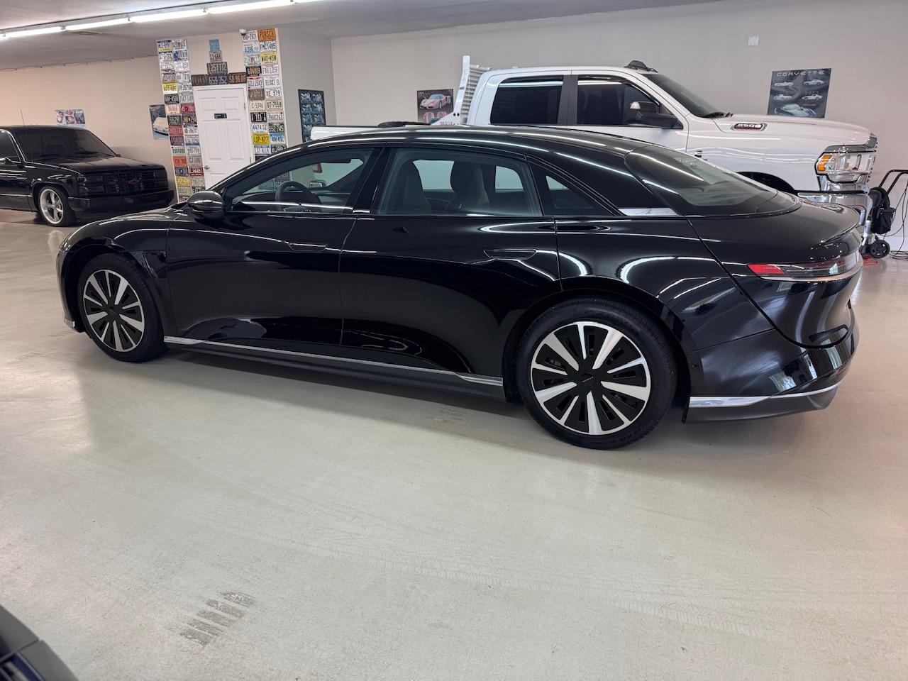 Lucid Air Pure 2023