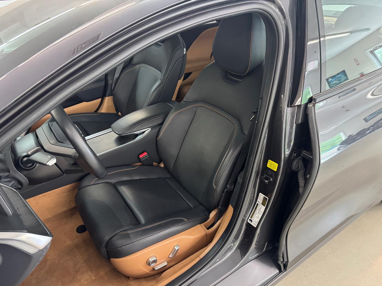 Lucid Air Touring AWD 2023
