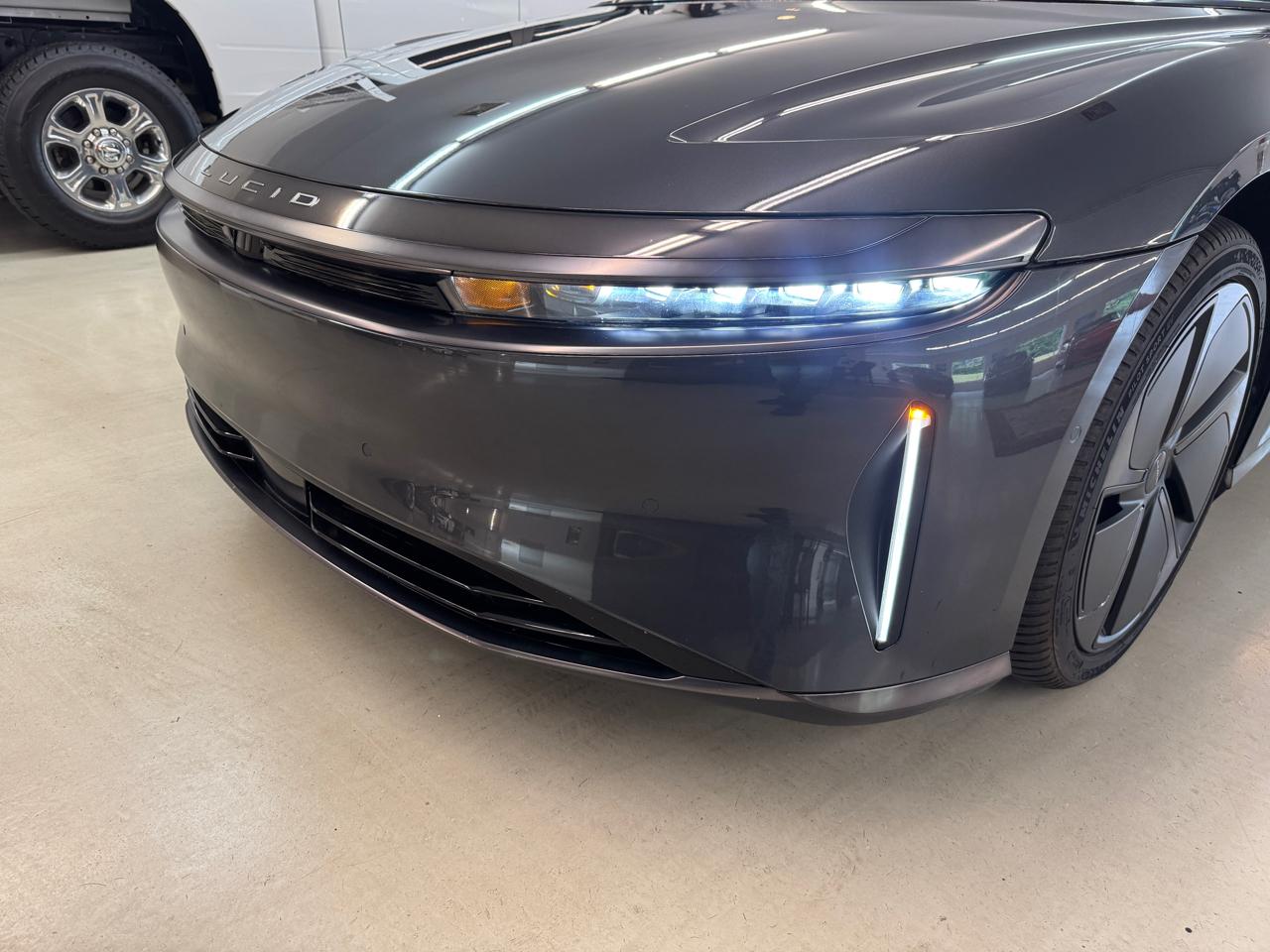 Lucid Air Touring AWD 2023