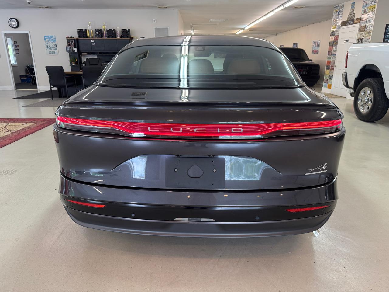 Lucid Air Touring AWD 2023