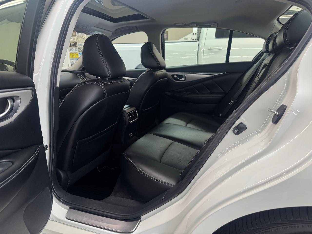 Infiniti Q50 3.0t LUXE AWD 2024