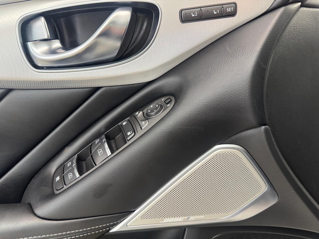 Infiniti Q50 3.0t LUXE AWD 2024