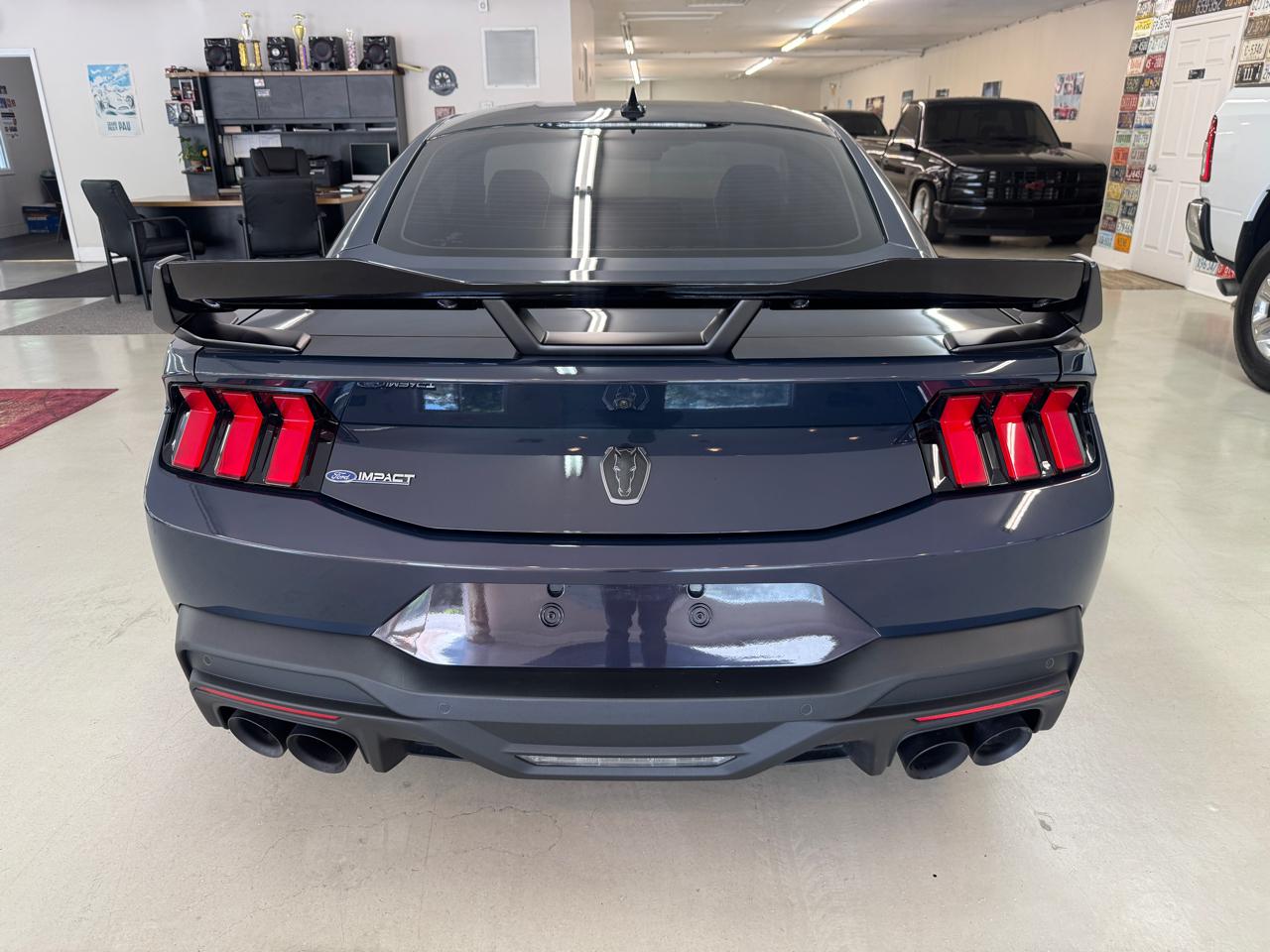 Ford Mustang Dark Horse 2024