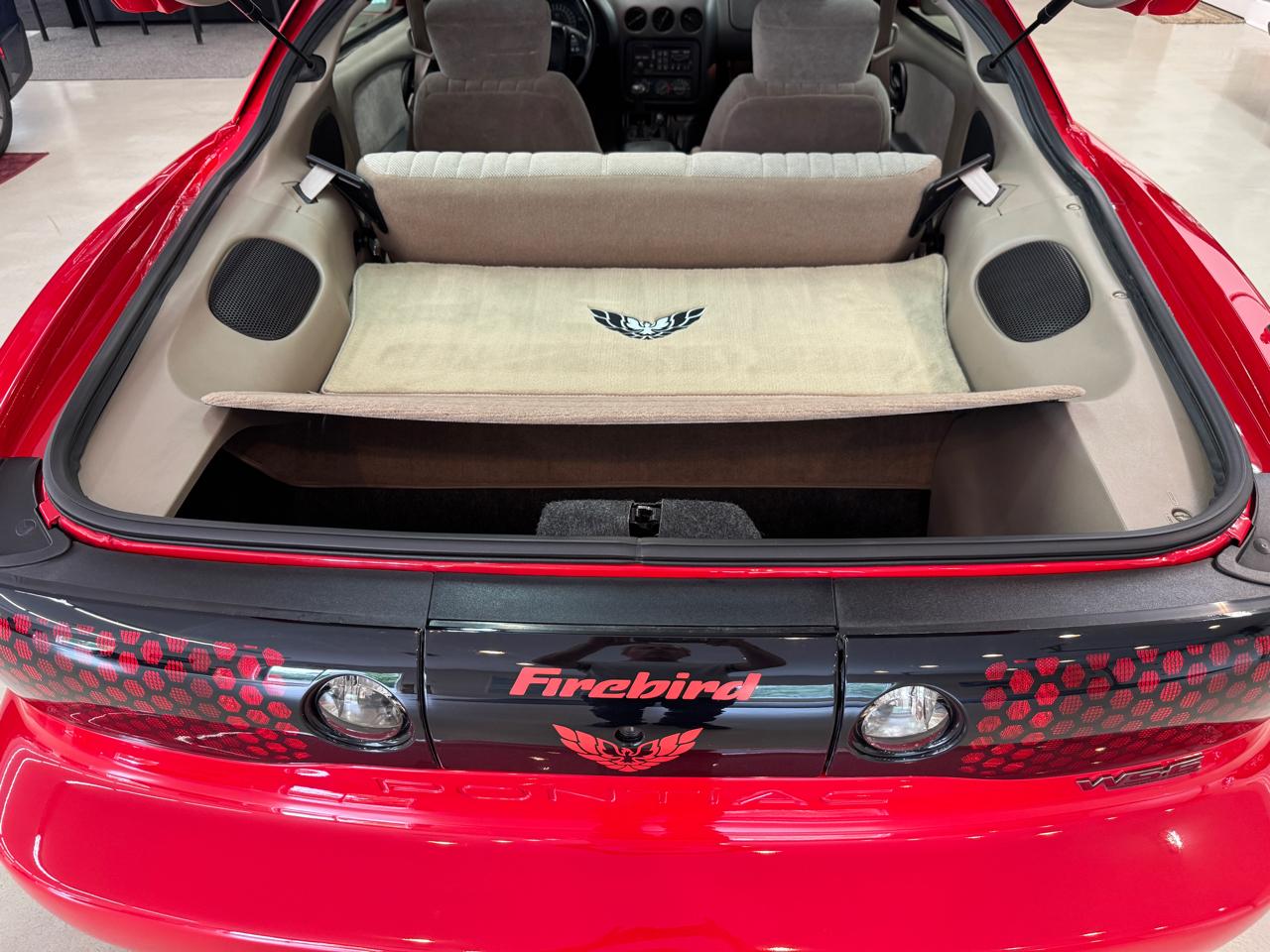 Pontiac Firebird  2000