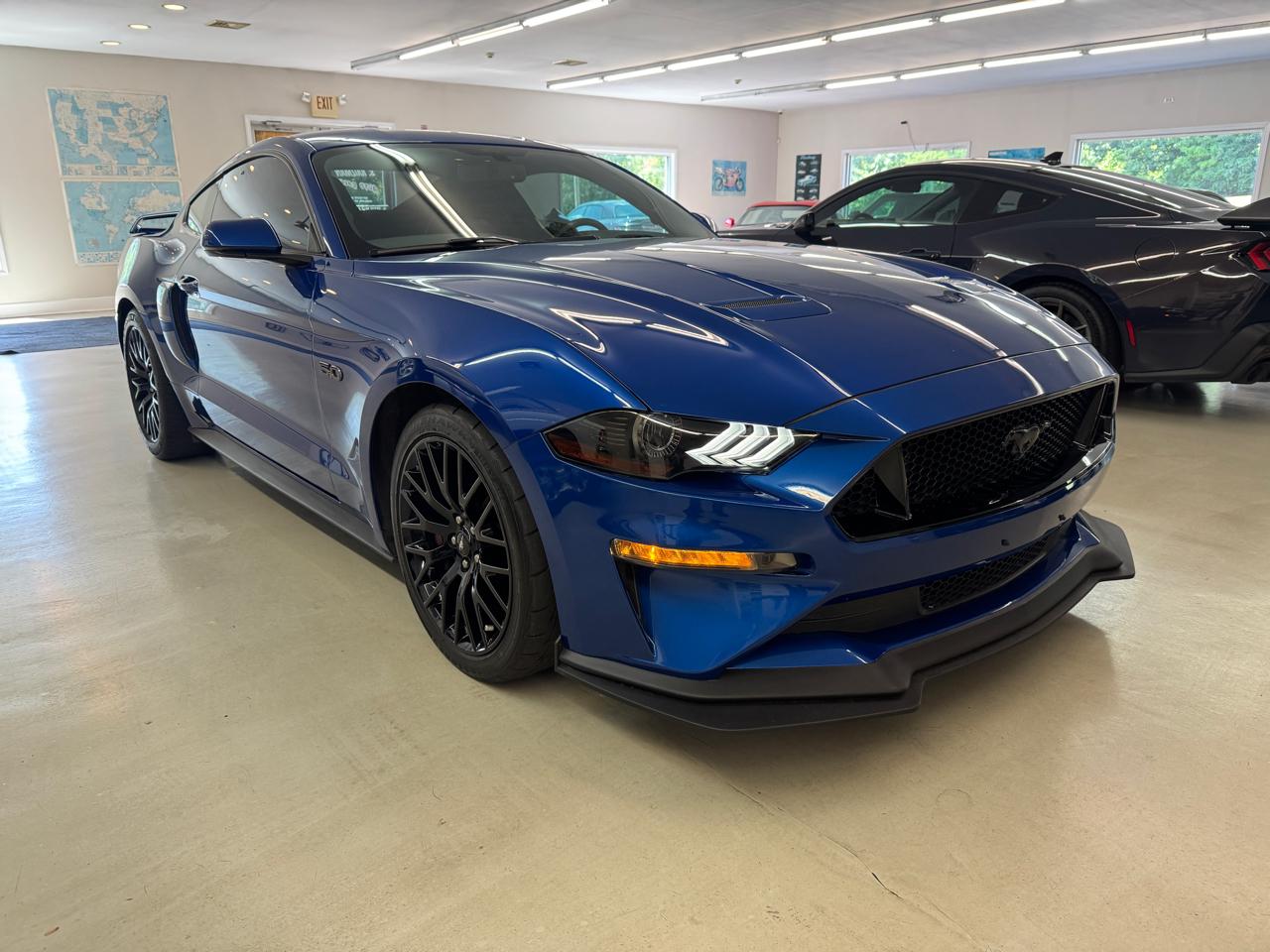 Ford Mustang GT Premium Coupe 2018