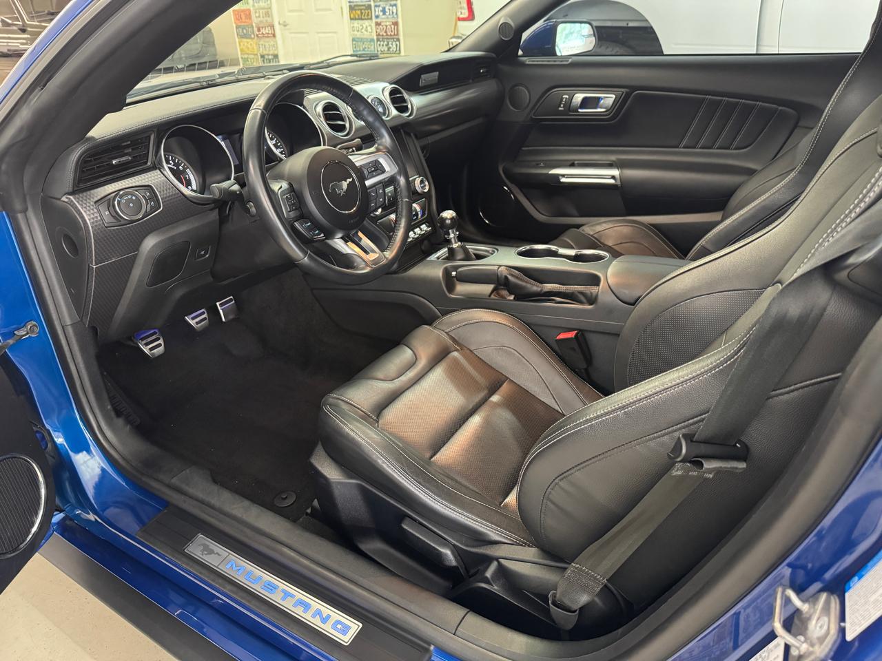 Ford Mustang GT Premium Coupe 2018