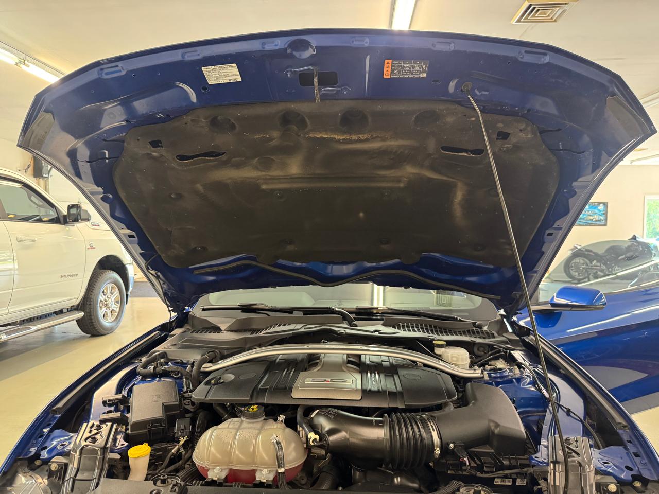 Ford Mustang GT Premium Coupe 2018