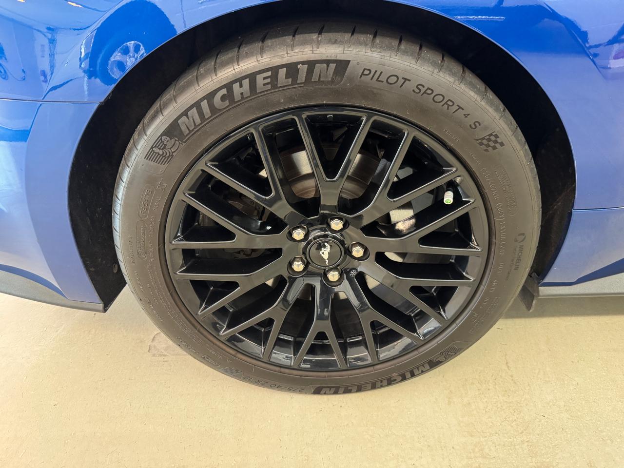 Ford Mustang GT Premium Coupe 2018