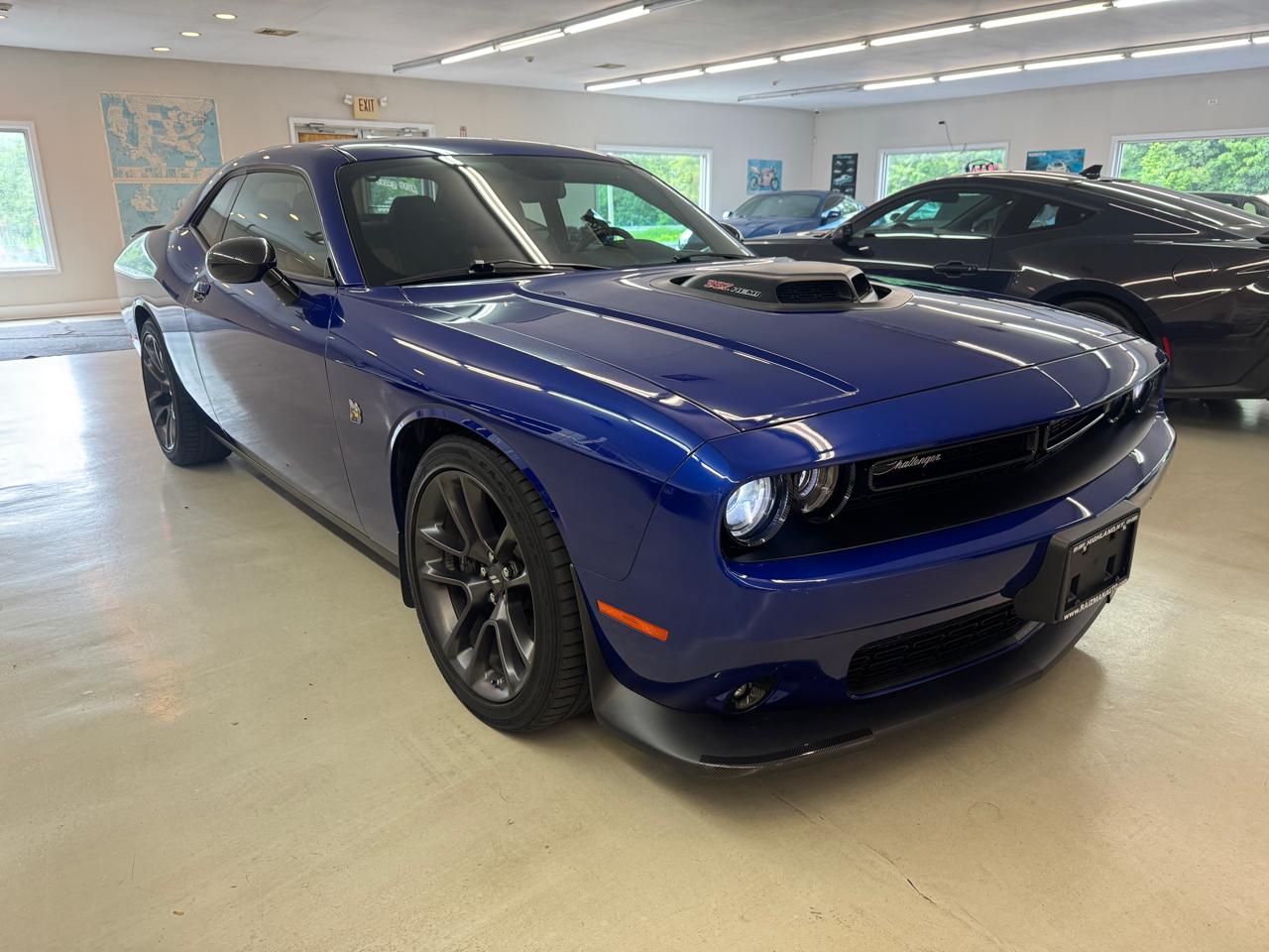Dodge Challenger 2dr Cpe R/T Scat Pack Shaker 2021