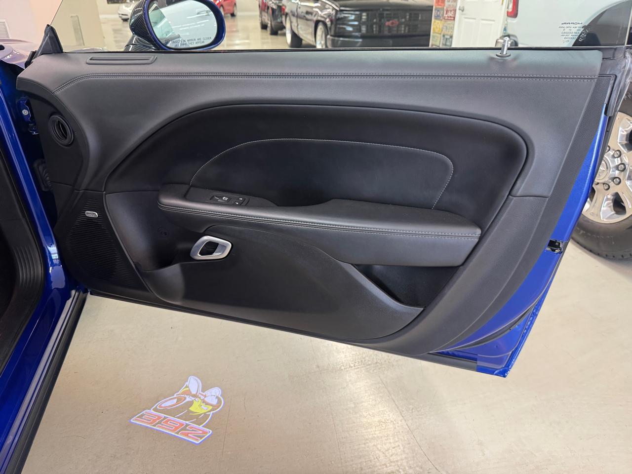 Dodge Challenger 2dr Cpe R/T Scat Pack Shaker 2021