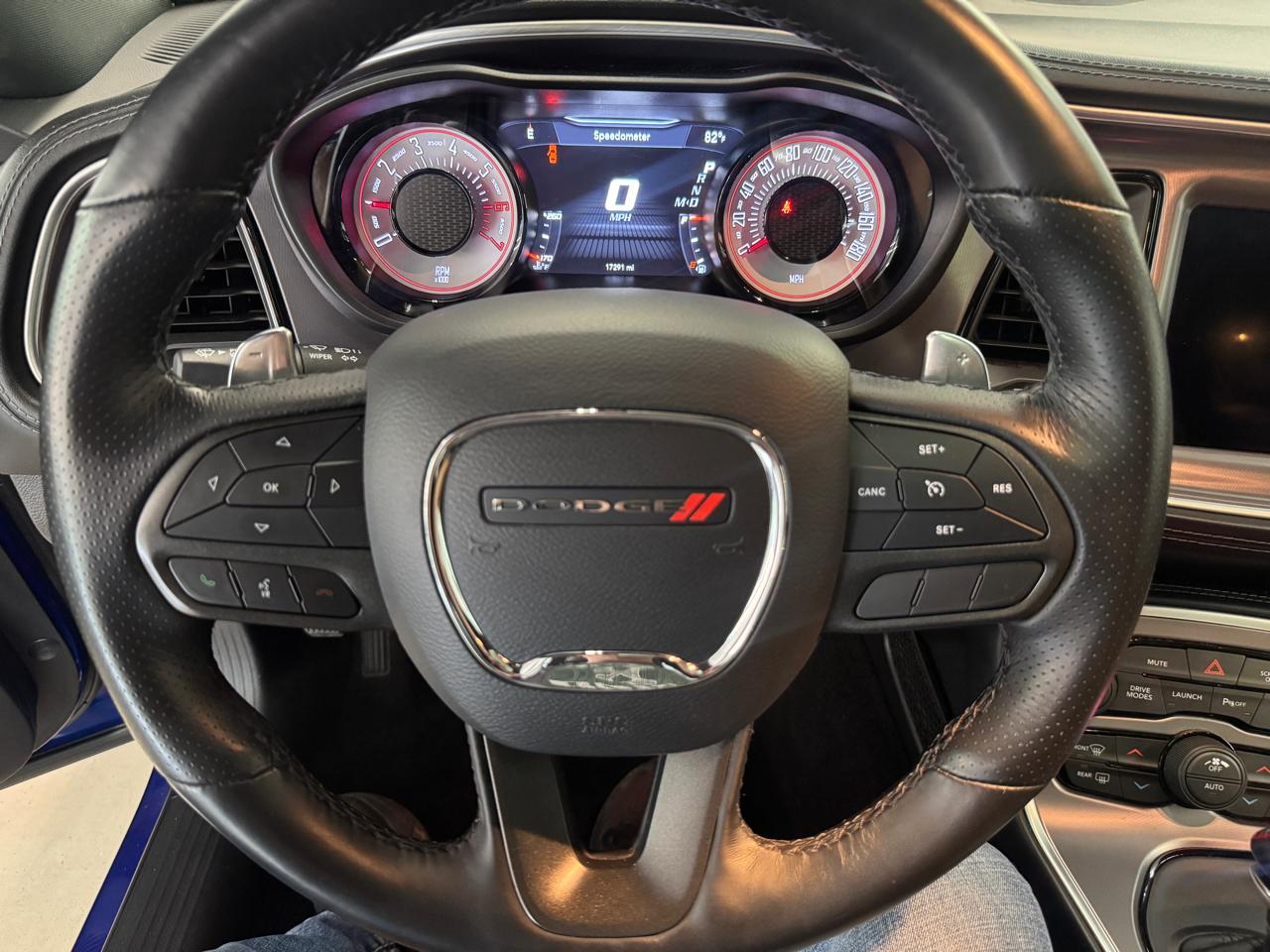 Dodge Challenger 2dr Cpe R/T Scat Pack Shaker 2021