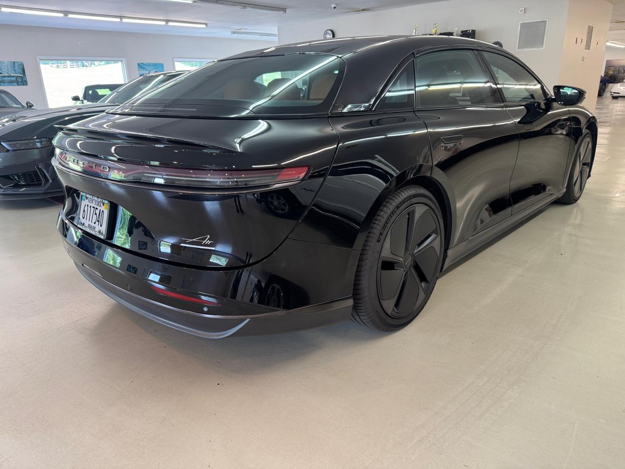Lucid Air Touring 2023