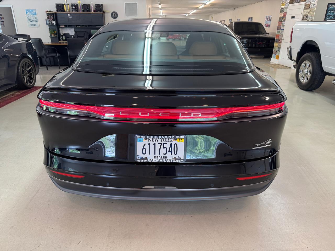 Lucid Air Touring 2023