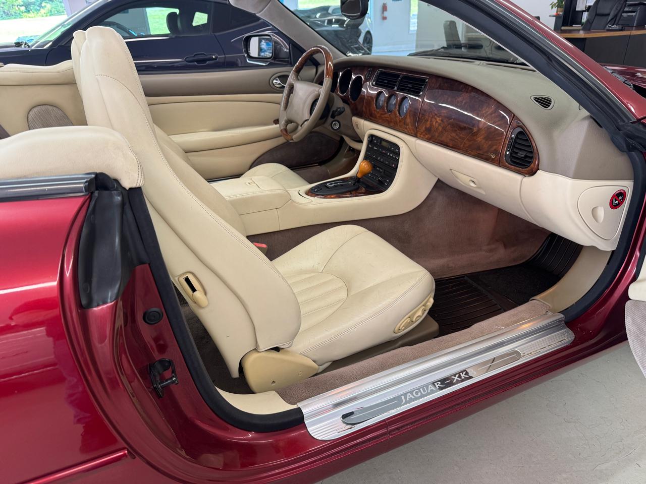 Jaguar XK8 Convertible 1997