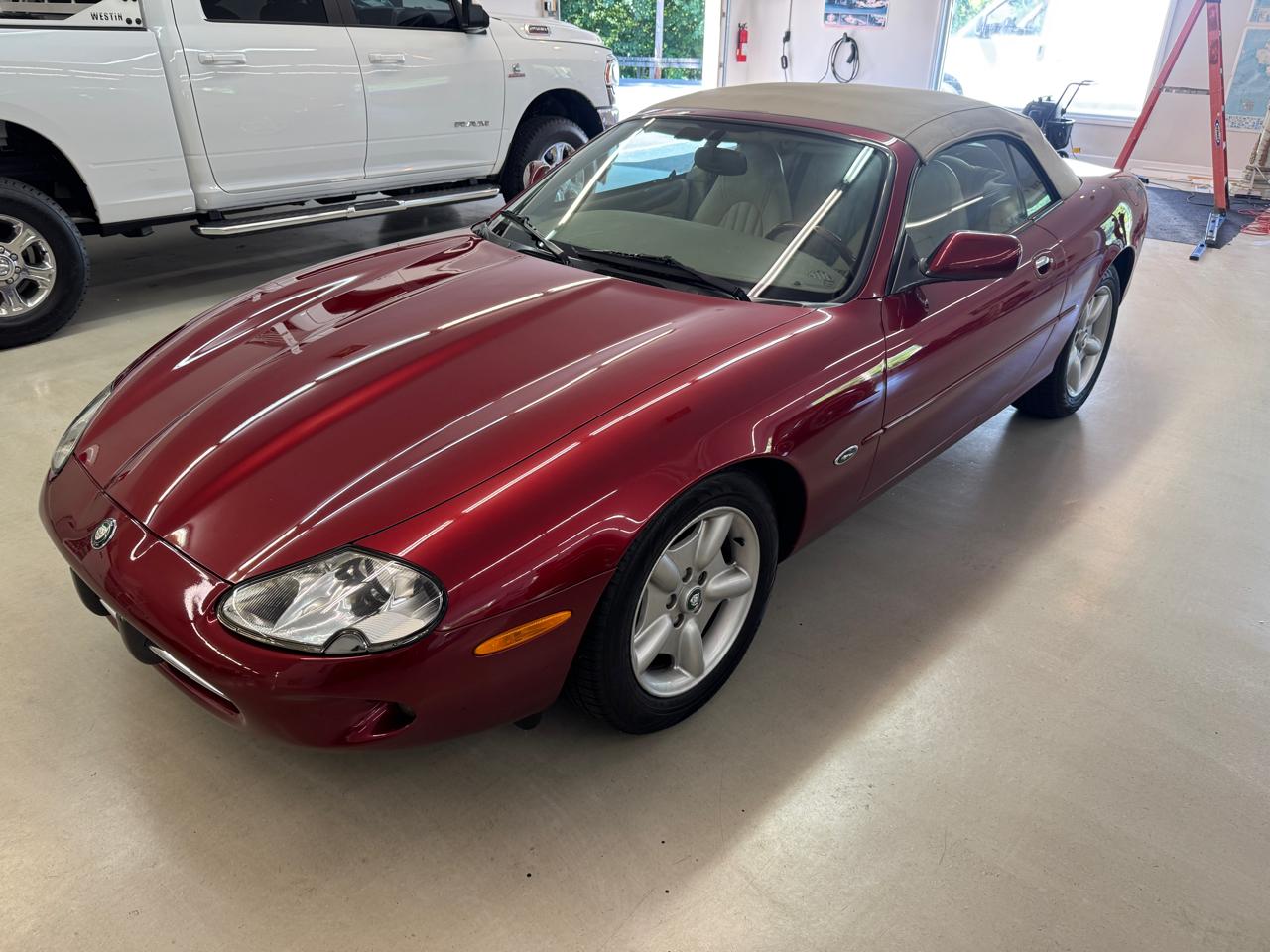 Jaguar XK8 Convertible 1997