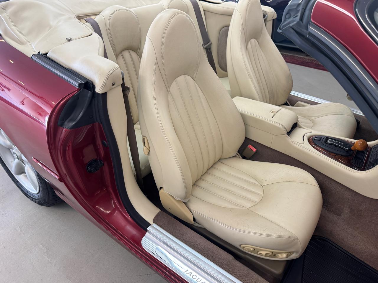 Jaguar XK8 Convertible 1997