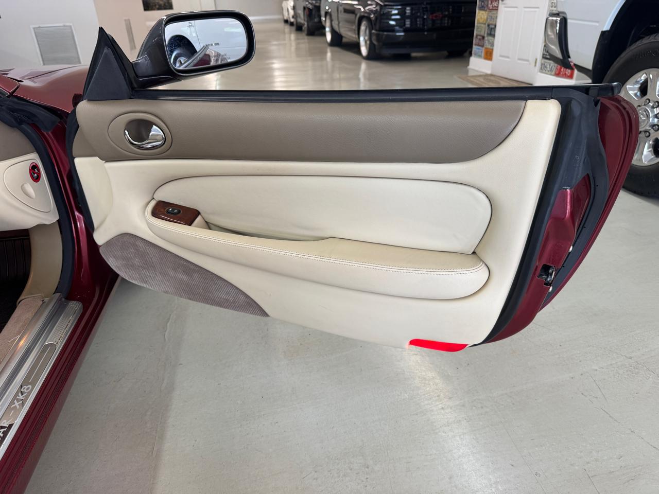 Jaguar XK8 Convertible 1997