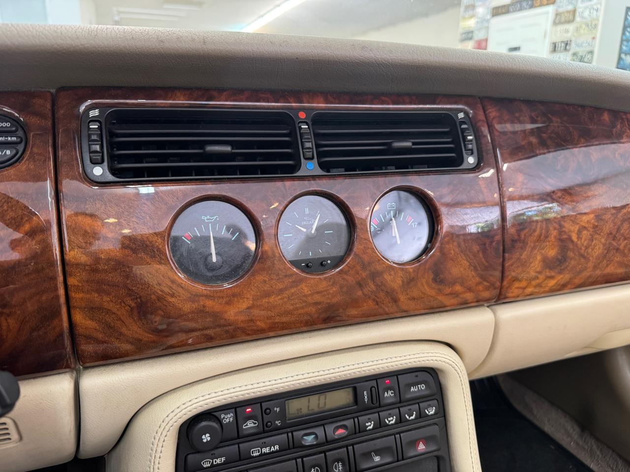 Jaguar XK8 Convertible 1997