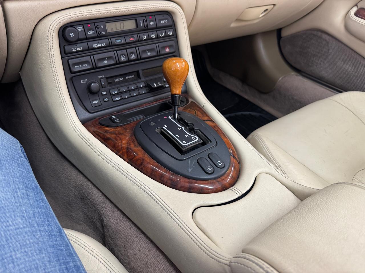 Jaguar XK8 Convertible 1997