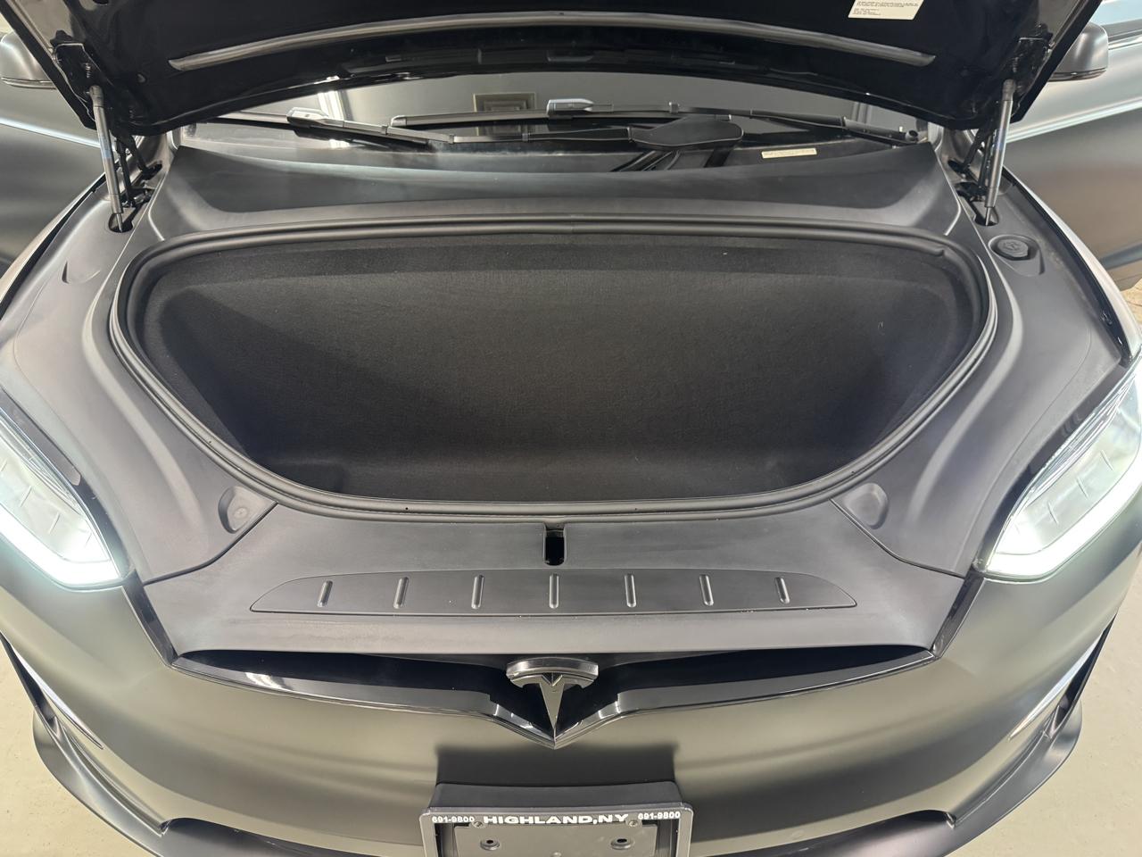 Tesla Model X Base 2022