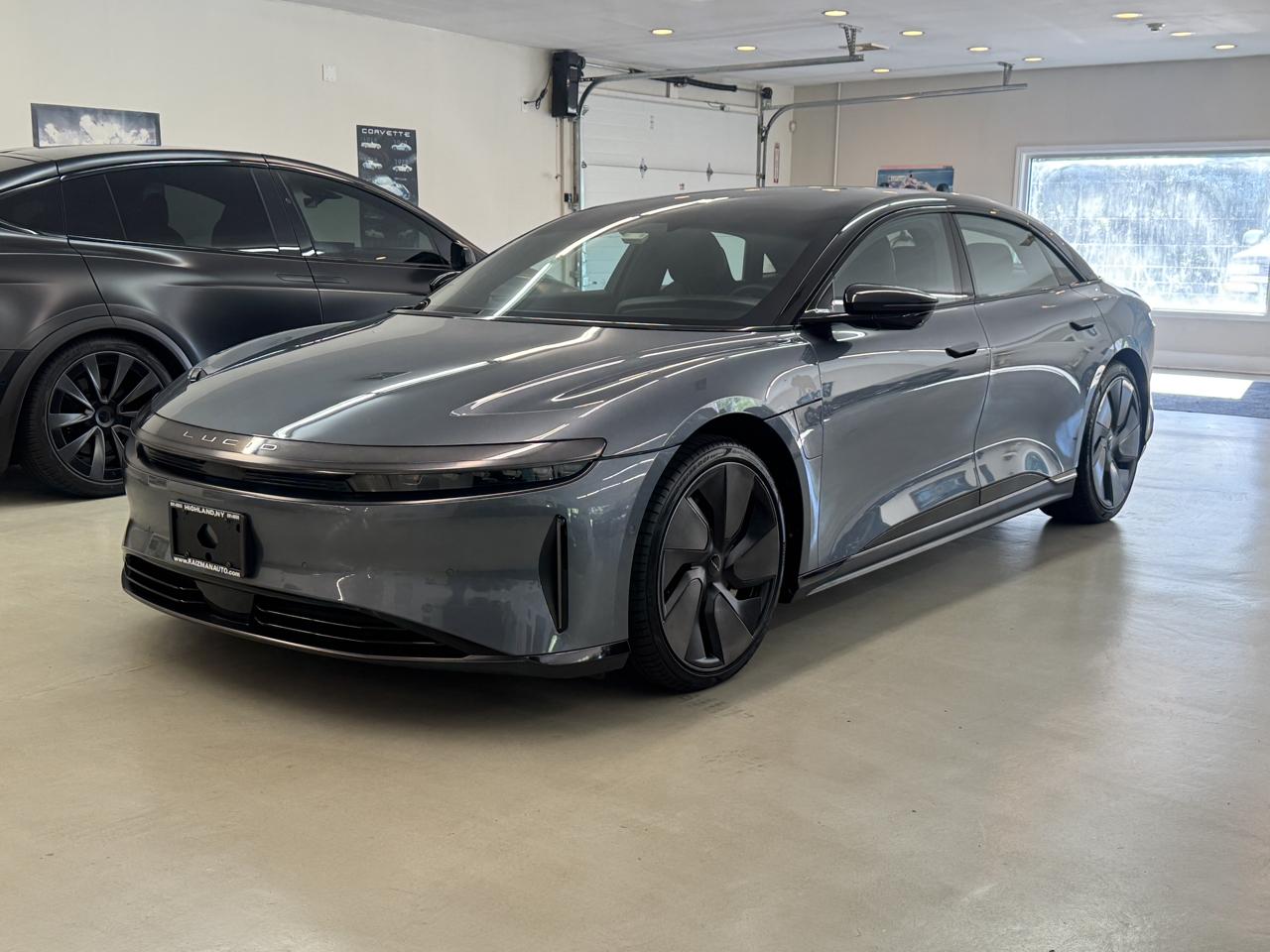 Lucid Air Touring 2024
