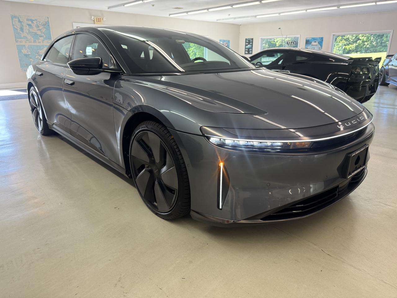 Lucid Air Touring 2024