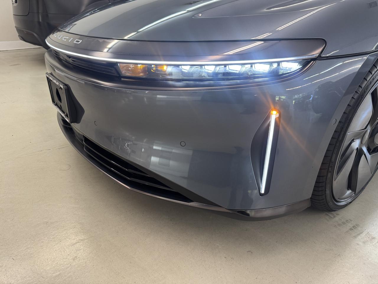 Lucid Air Touring 2024
