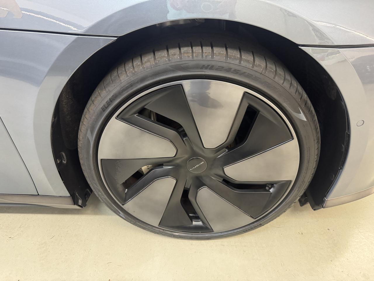 Lucid Air Touring 2024