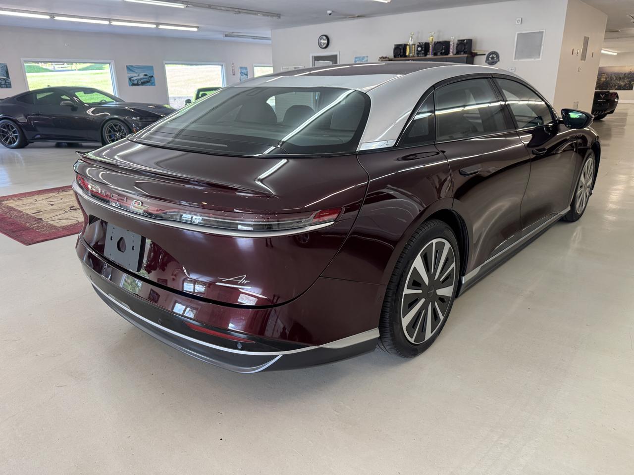 Lucid Air Touring 2024