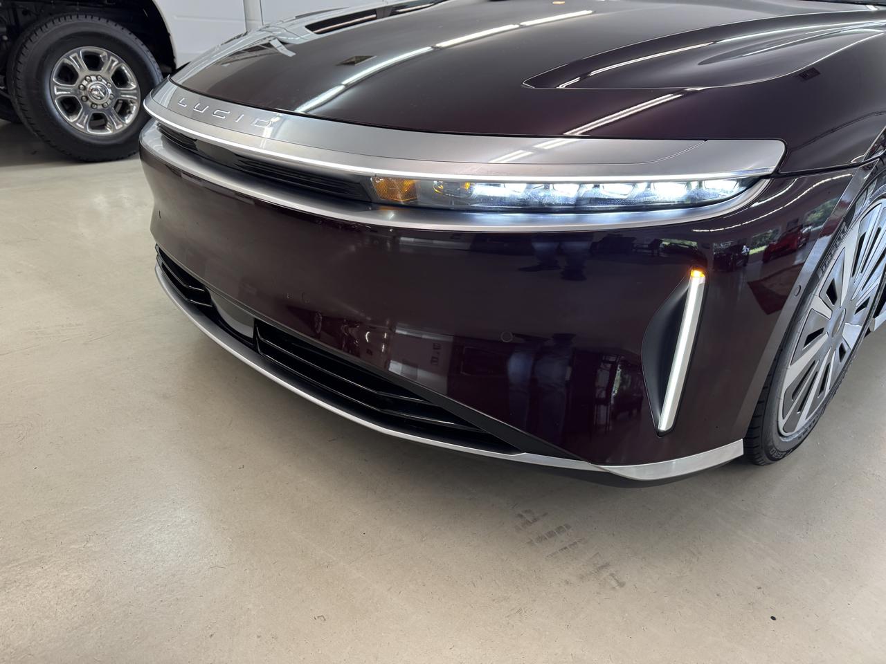 Lucid Air Touring 2024