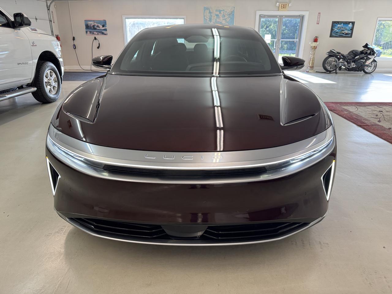 Lucid Air Touring 2024