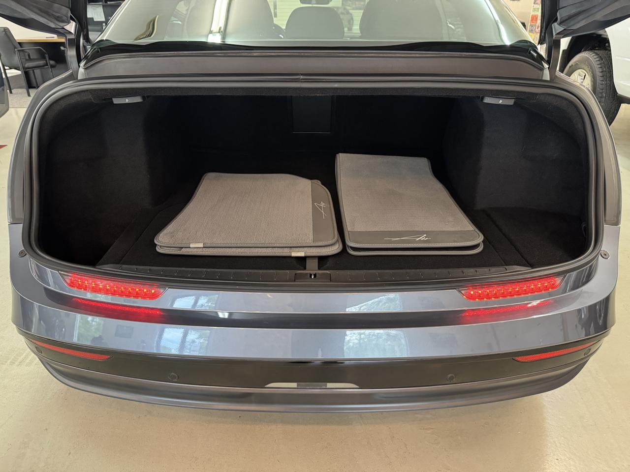 Lucid Air Touring 2024