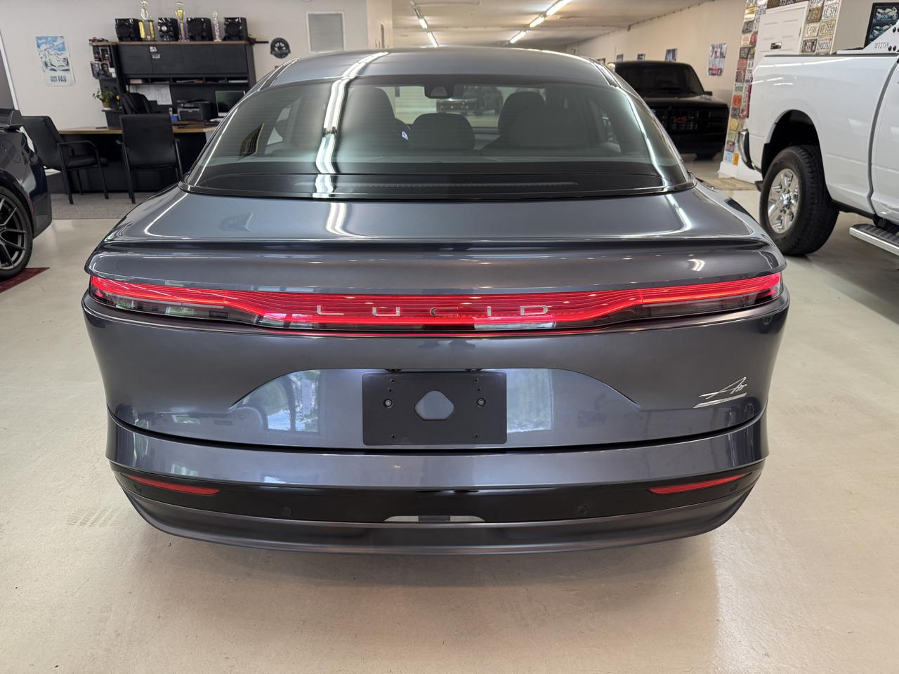 Lucid Air Touring 2024