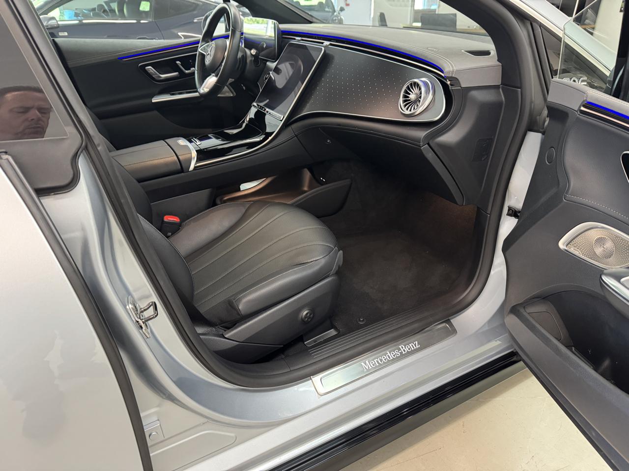 Mercedes-Benz EQE 350 4MATIC 2023