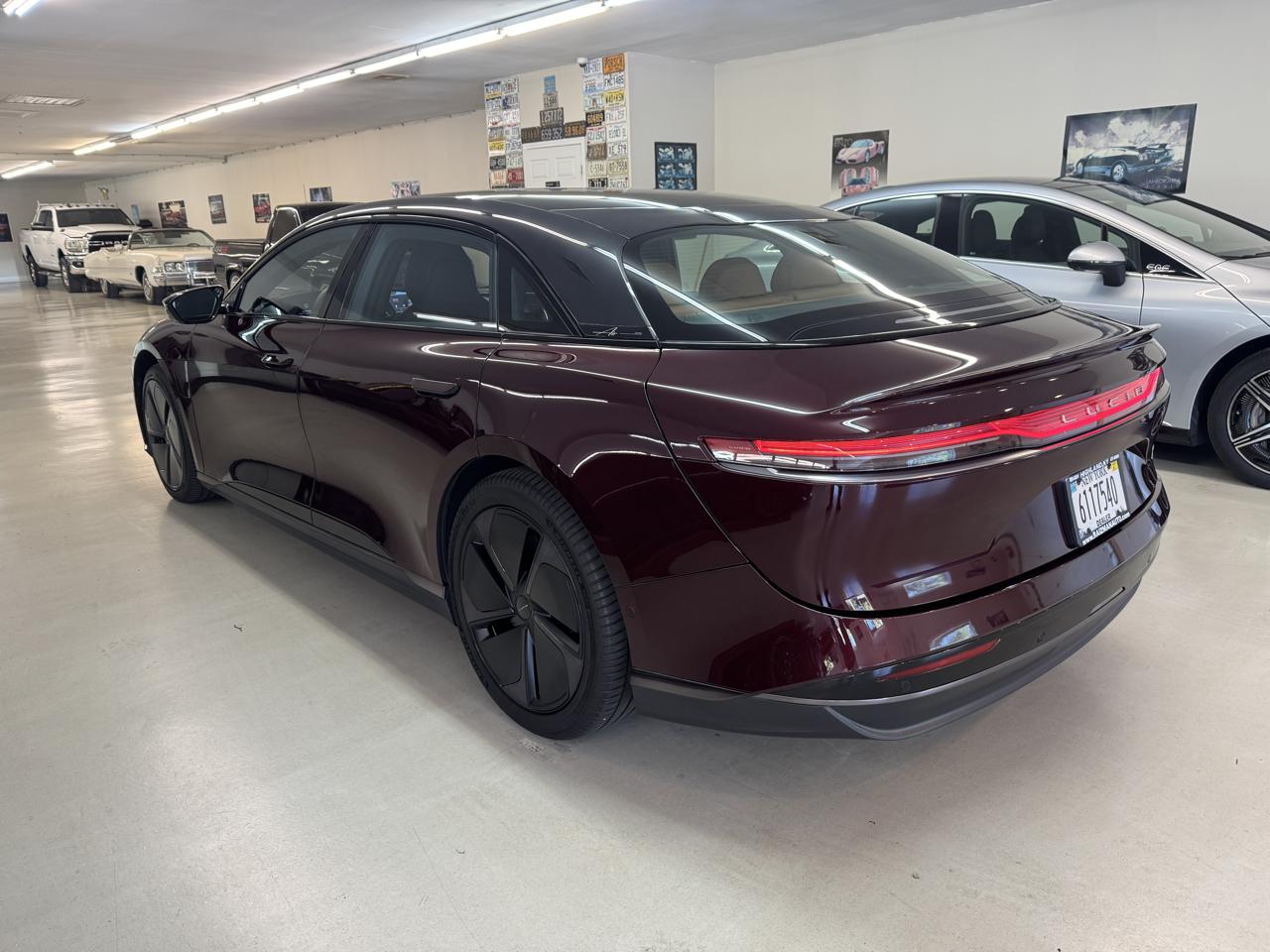 Lucid Air Touring 2025