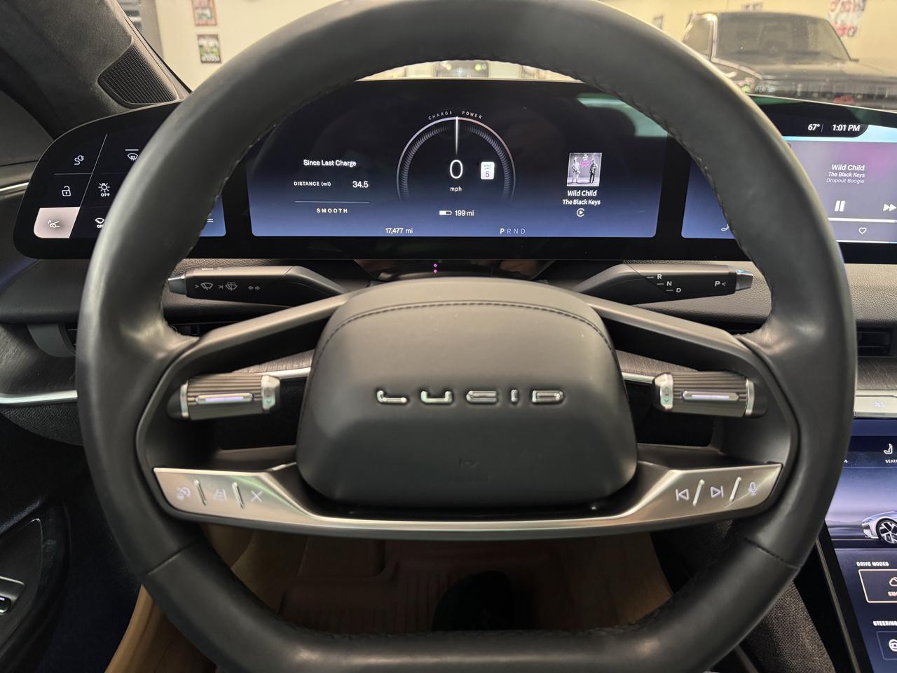 Lucid Air Touring 2025