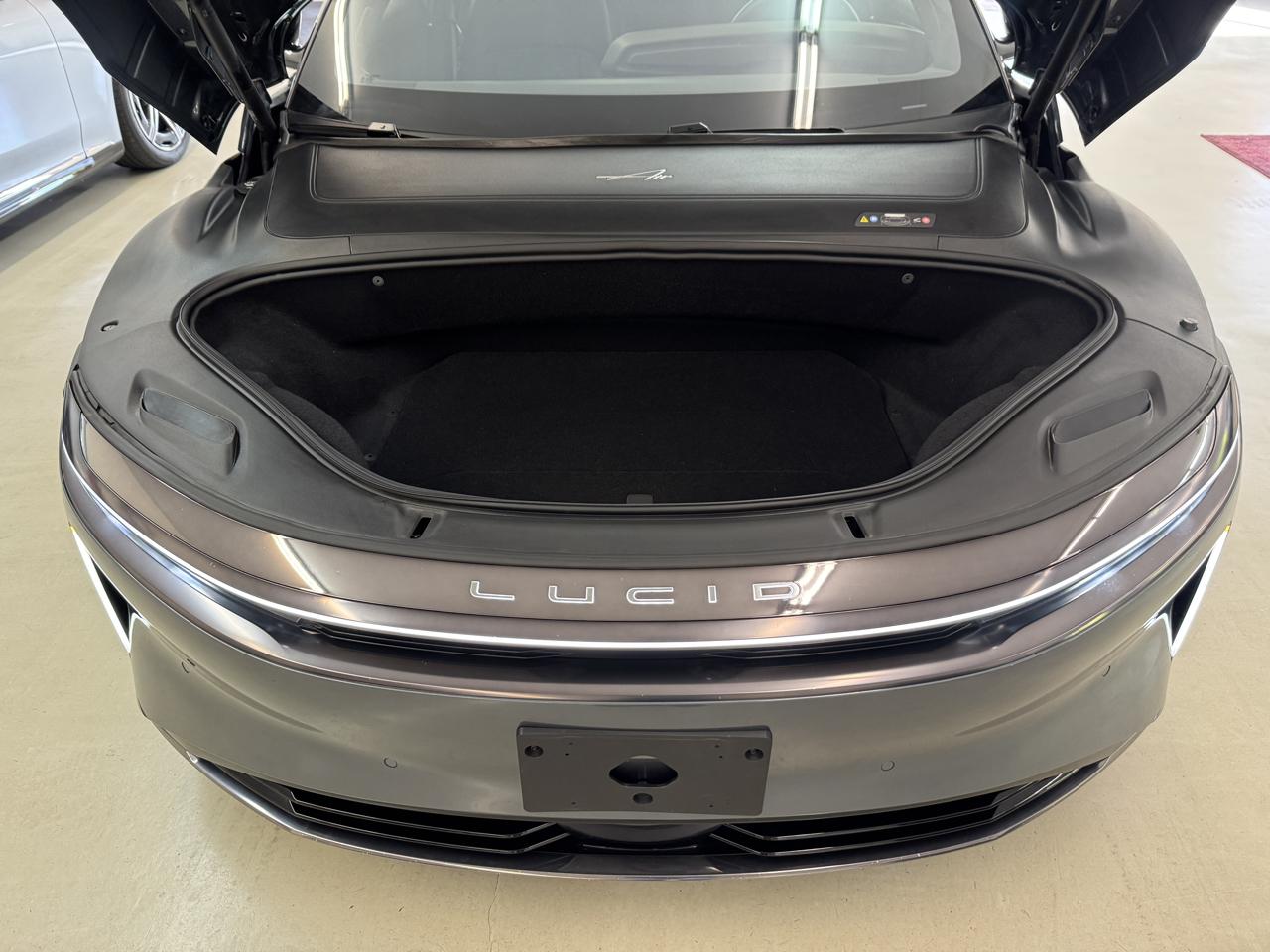 Lucid Air Touring 2025
