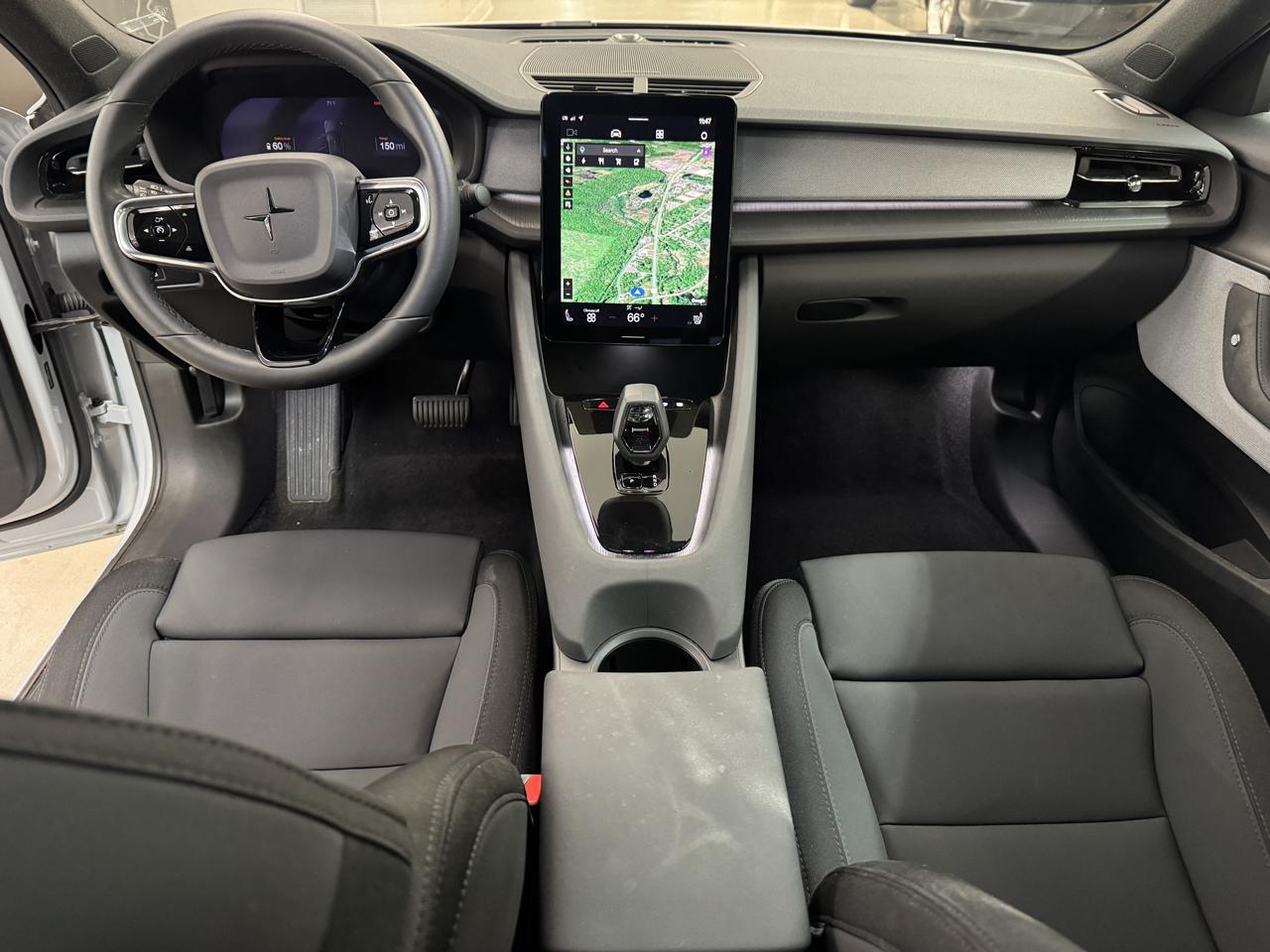 Polestar 2  2024