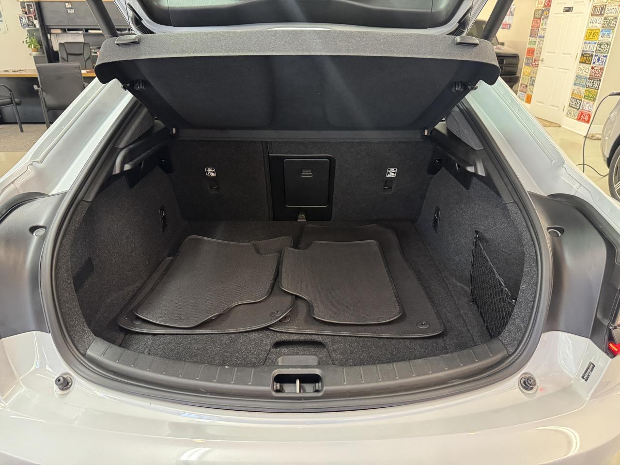 Polestar 2  2024